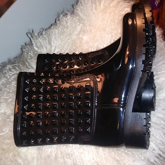 Women's FAB Waterproof DAV, Valentino Look, Rainboot from Saks Size:37/US:7. - Picture 5 of 8